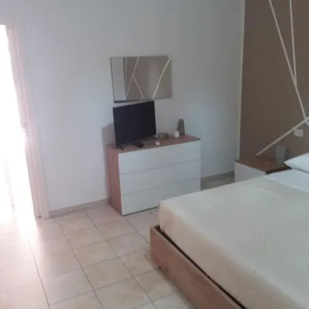 Independence House 71 Bari