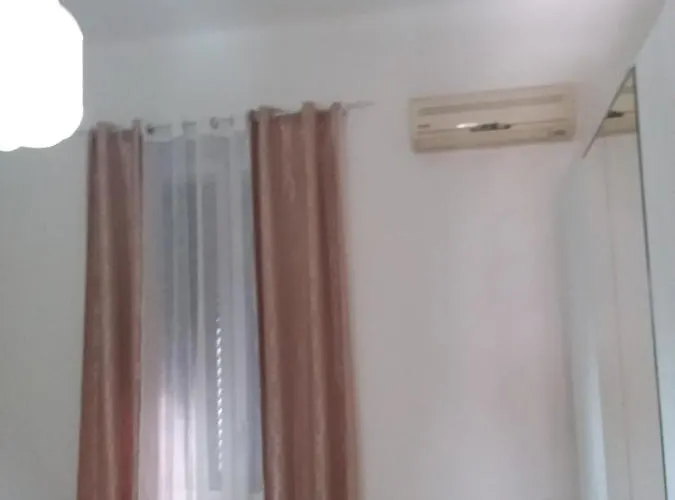 Independence House 71 *