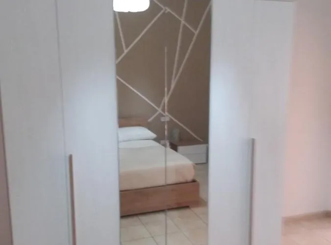 Apartment Independence House 71 Bari