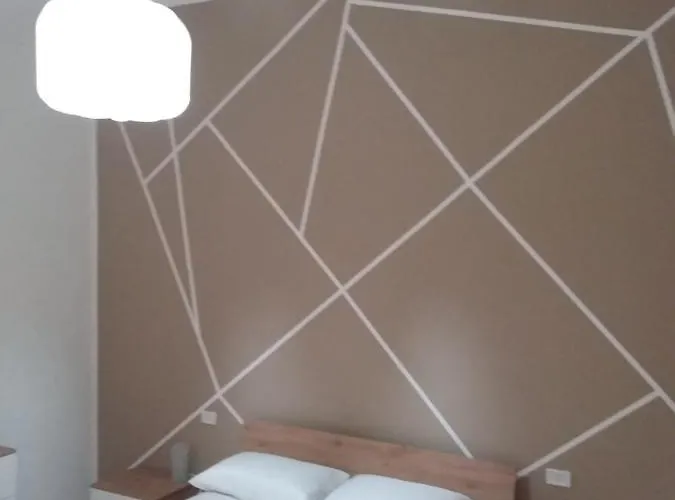 Independence House 71 巴里